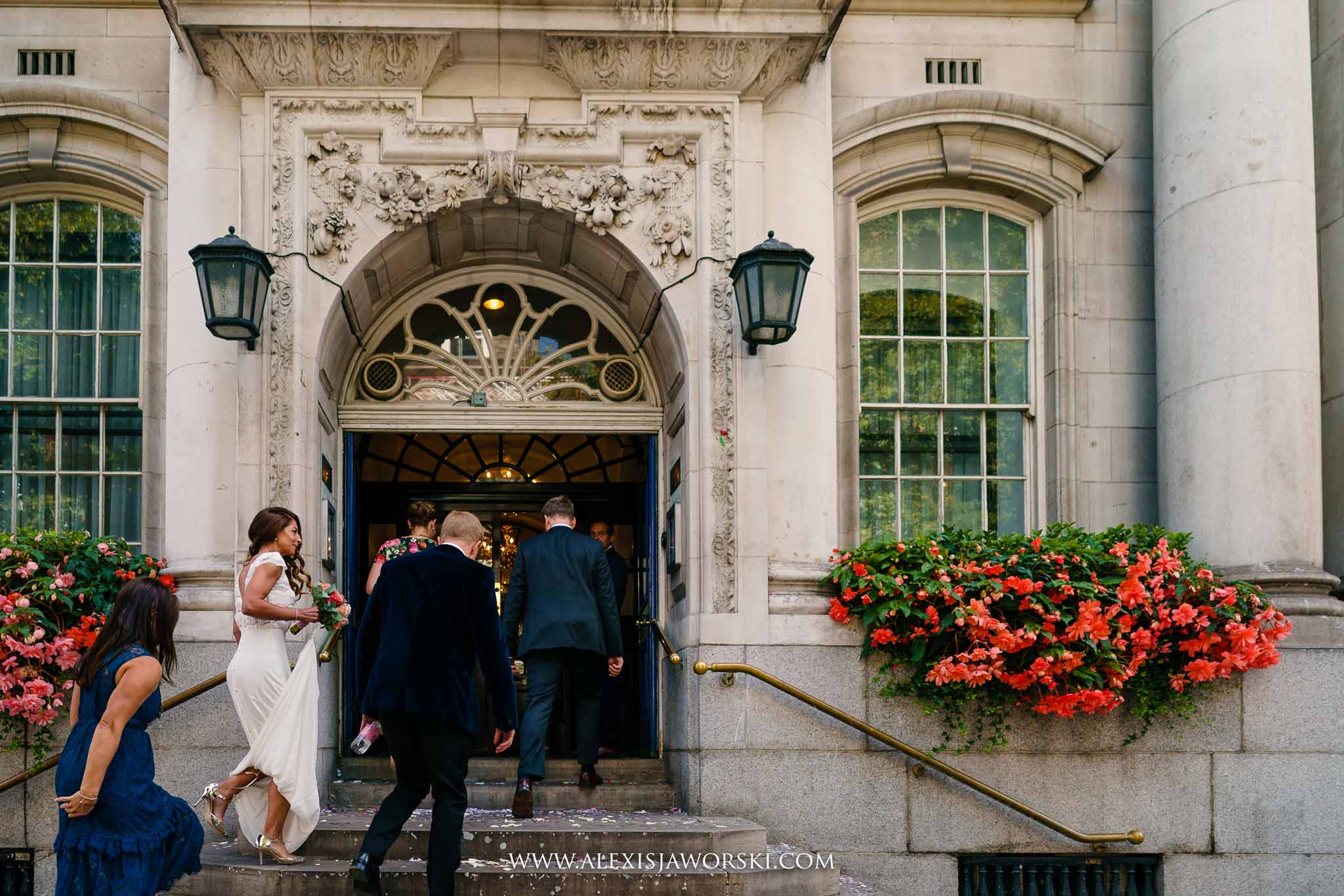 guests entering the venue